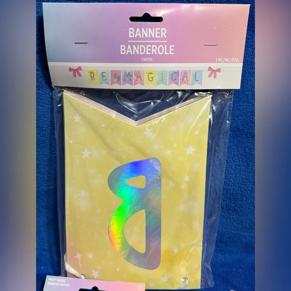 Disney Set of 6 Party Favors and 1 Banner Pink and White Set - NWT